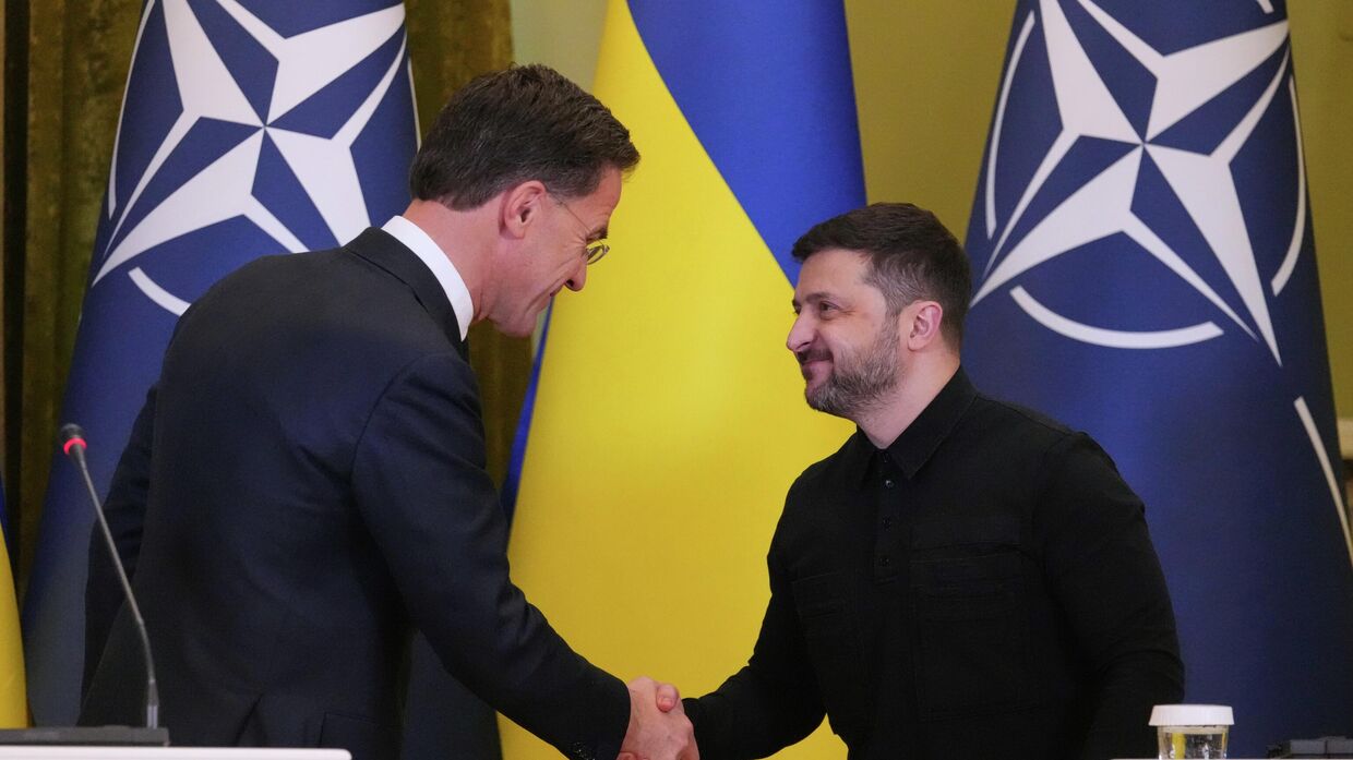 Генеральный секретарь НАТО Марк Рютте и Владимир Зеленский. Архивная фотография