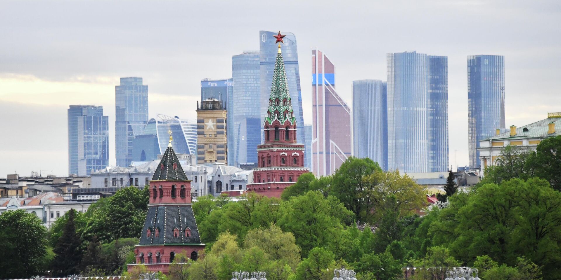 Московский Кремль и небоскребы делового центра Москва-сити. - ИноСМИ, 1920, 03.06.2026