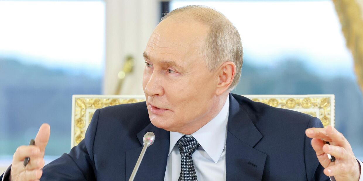 Встреча президента РФ Владимира Путина с руководителями международных информационных агентств