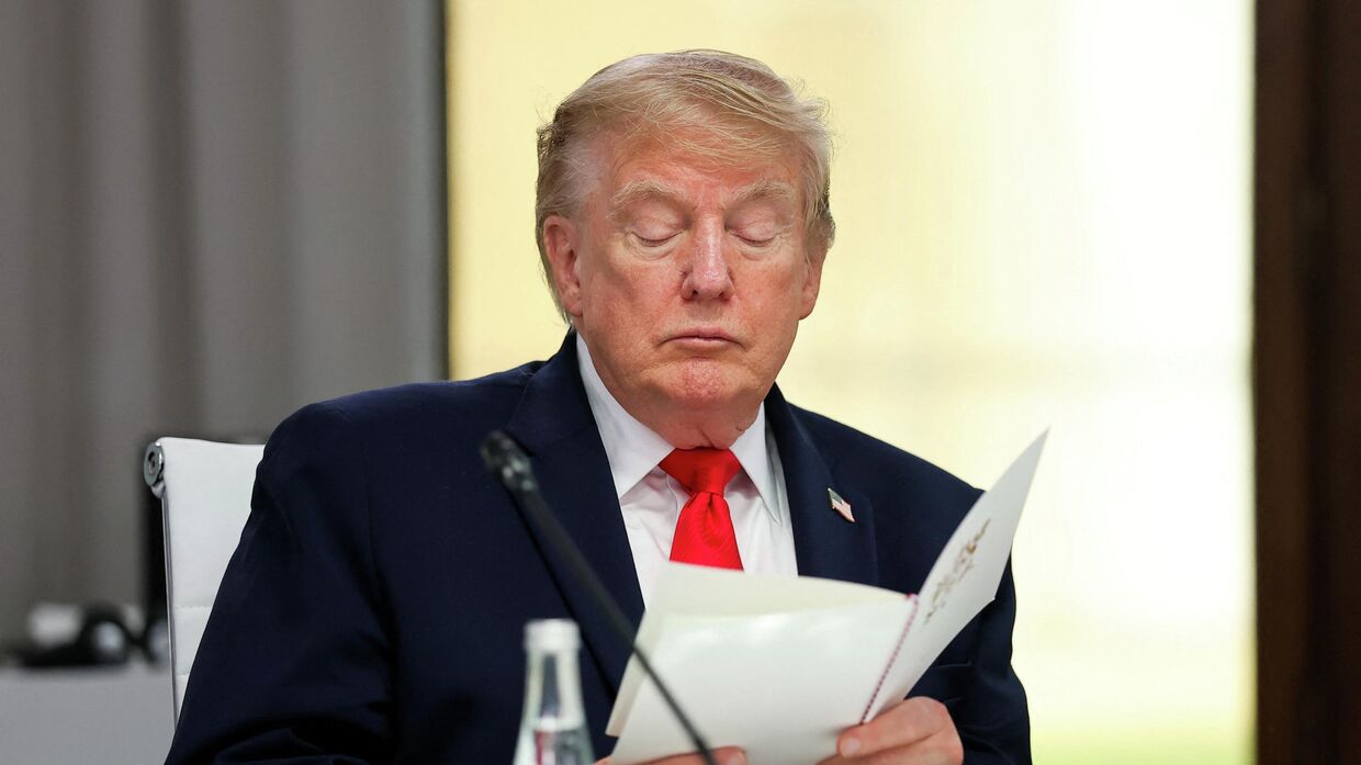 Президент США Дональд Трамп на саммите Большой семерки, Эвиан-ле-Бен, Франция