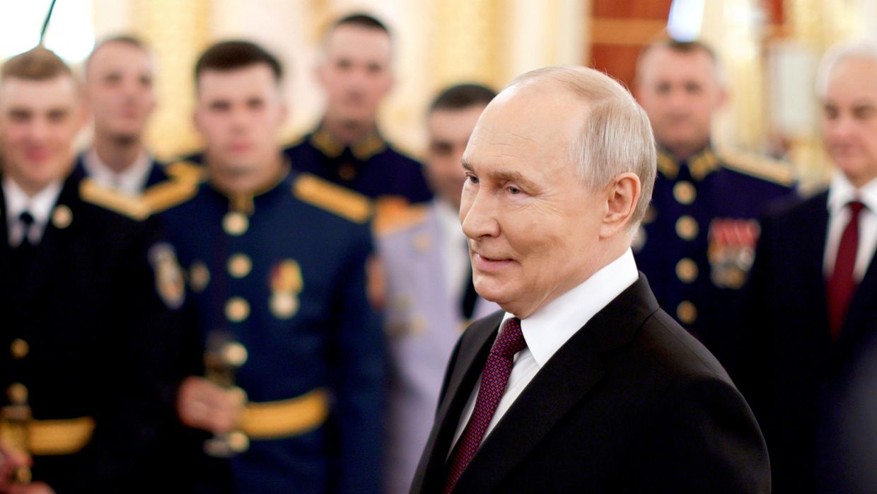 Встреча Владимира Путина с выпускниками вузов силовых ведомств