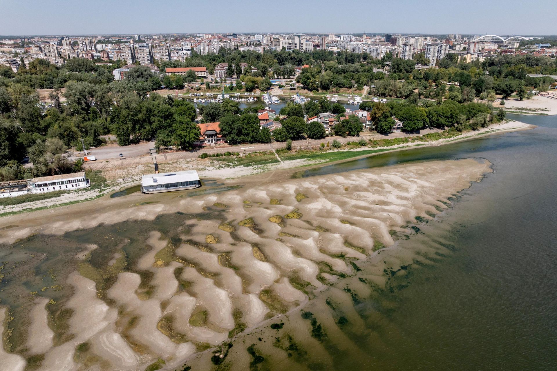 Пониженный уровень воды в Дунае на фоне засухи в Европе. Нови-Сад, Сербия, 12 августа 2026 г. - ИноСМИ, 1920, 13.08.2026