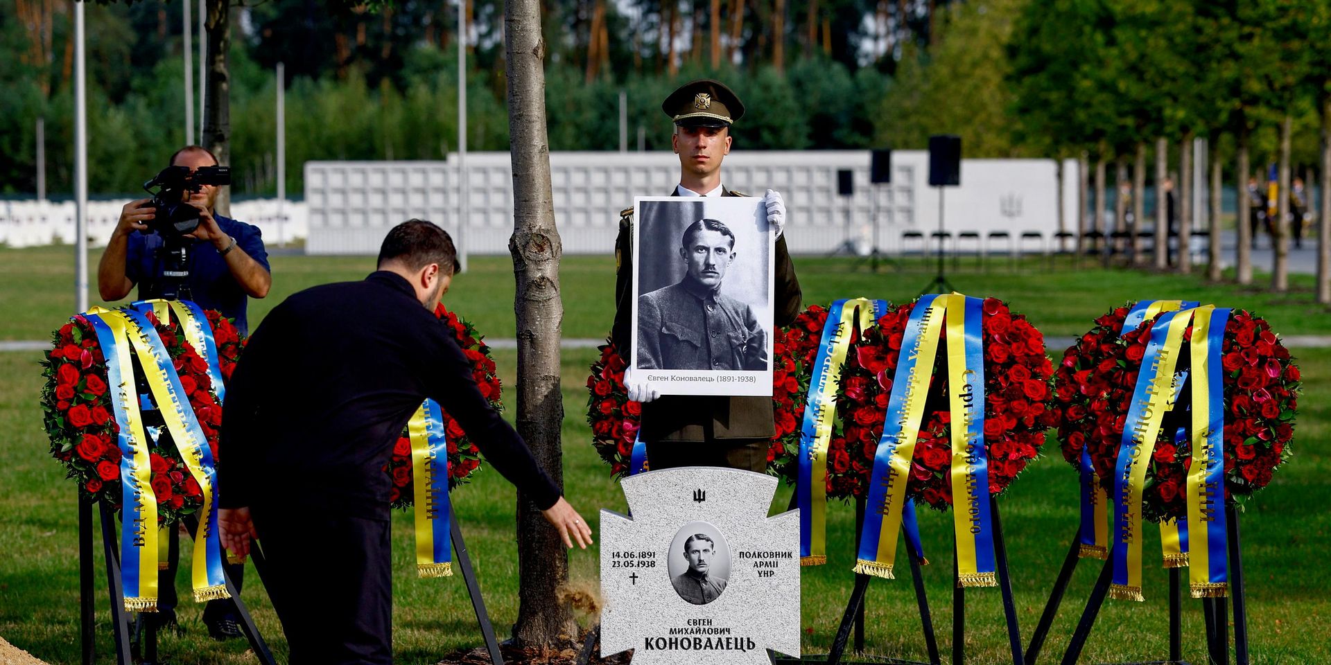 Церемония перезахоронения Евгения Коновалmца, одного из основателей и лидеров ОУН (запрещенная в России экстремистская организация) - ИноСМИ, 1920, 18.08.2026