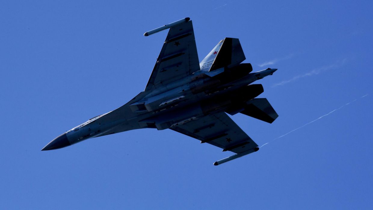 Истребитель Су-35