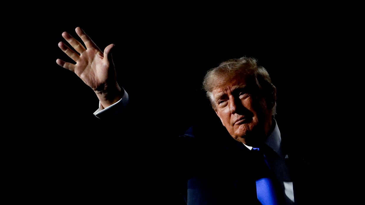 Президент США Д. Трамп на съезде Республиканской партии в Далласе, 9 сентября 2026 г. 