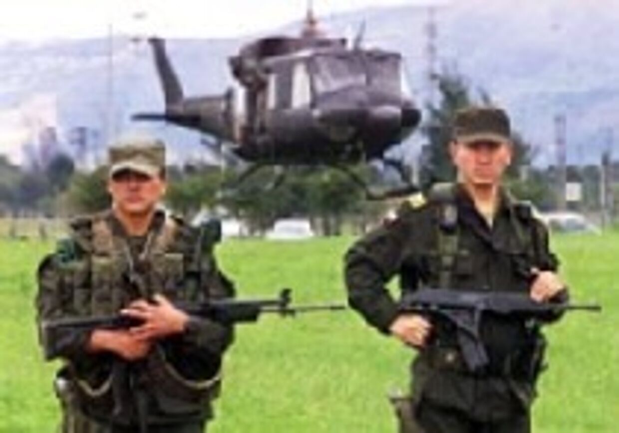 Американские солдаты вмешиваются в конфликт в Македонии picture