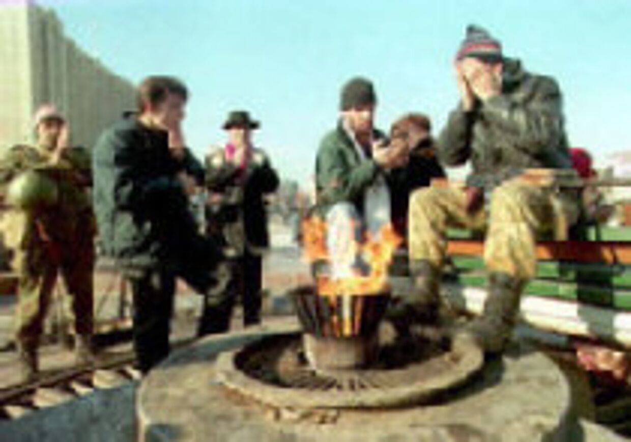 Чеченский полевой командир сражается против соплеменников-повстанцев за Россию-матушку picture