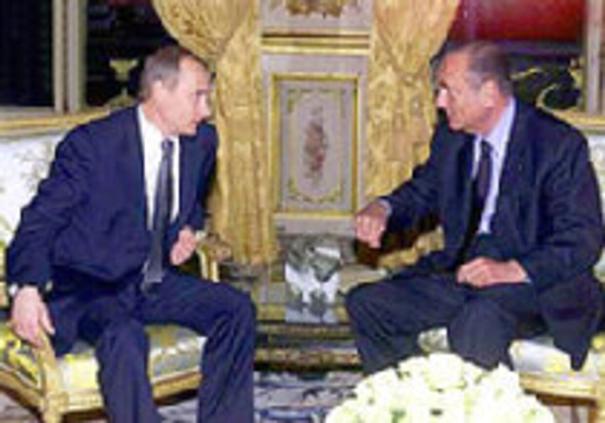 Владимир Путин показал в Париже свое двуличие picture