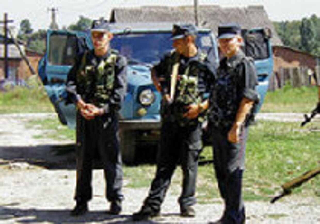 Чеченские милиционеры обвиняют российских военных в убийствах picture