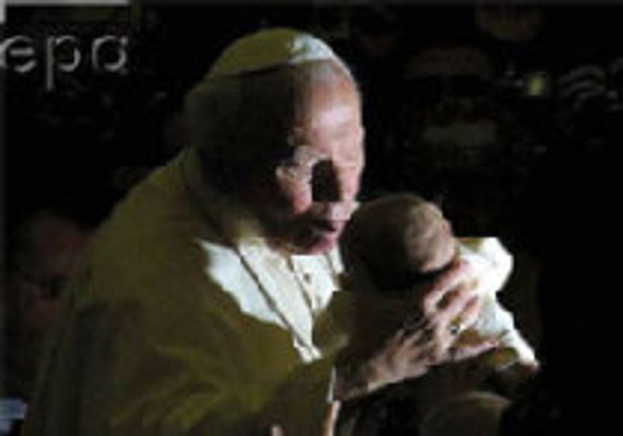 Иоанн Павел II трижды изгонял дьявола picture