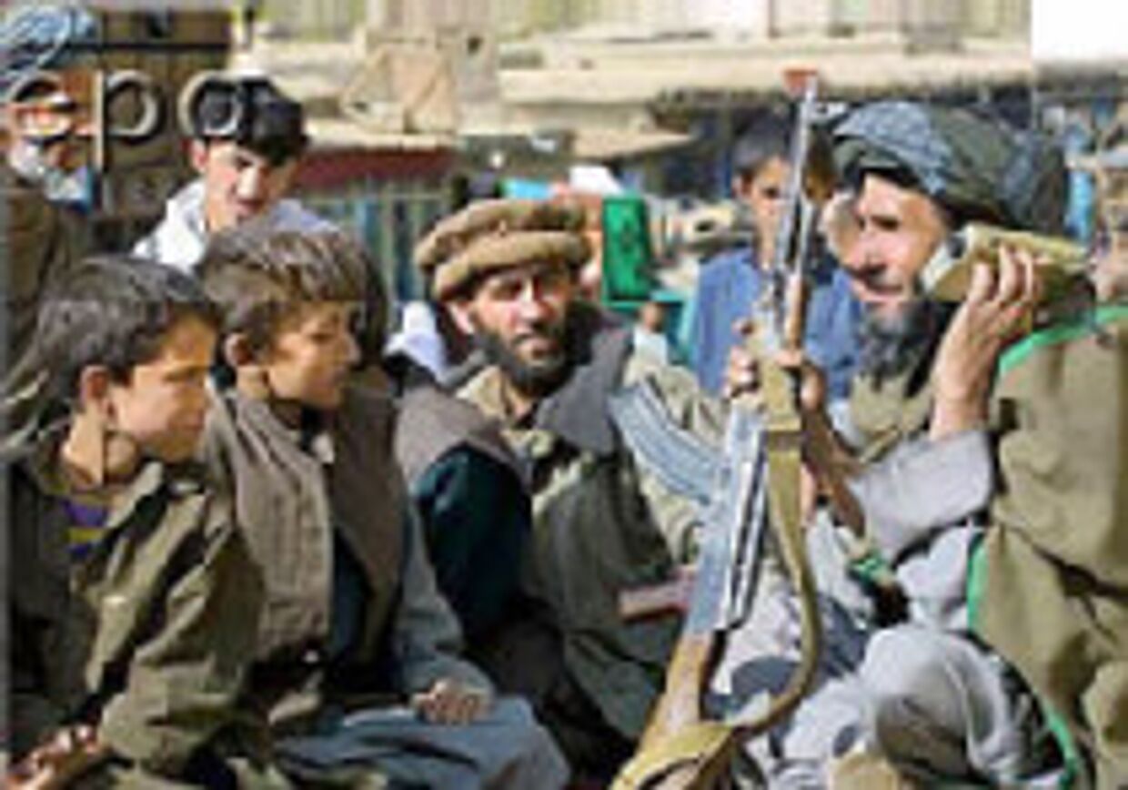 Афганские полевые командиры: проклятие педофилией picture