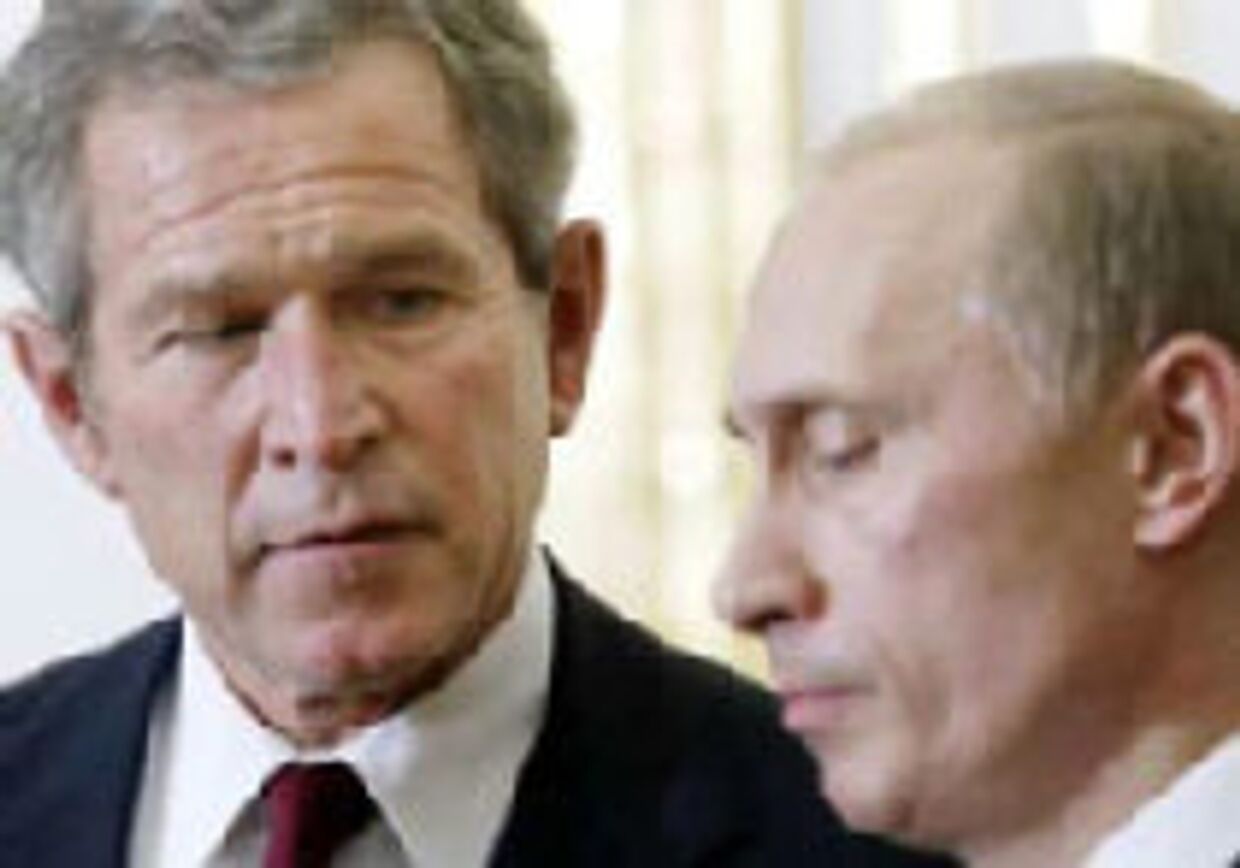 Сумеет ли Буш-младший выполнить данные Путину обещания по ключевым вопросам торговли? picture