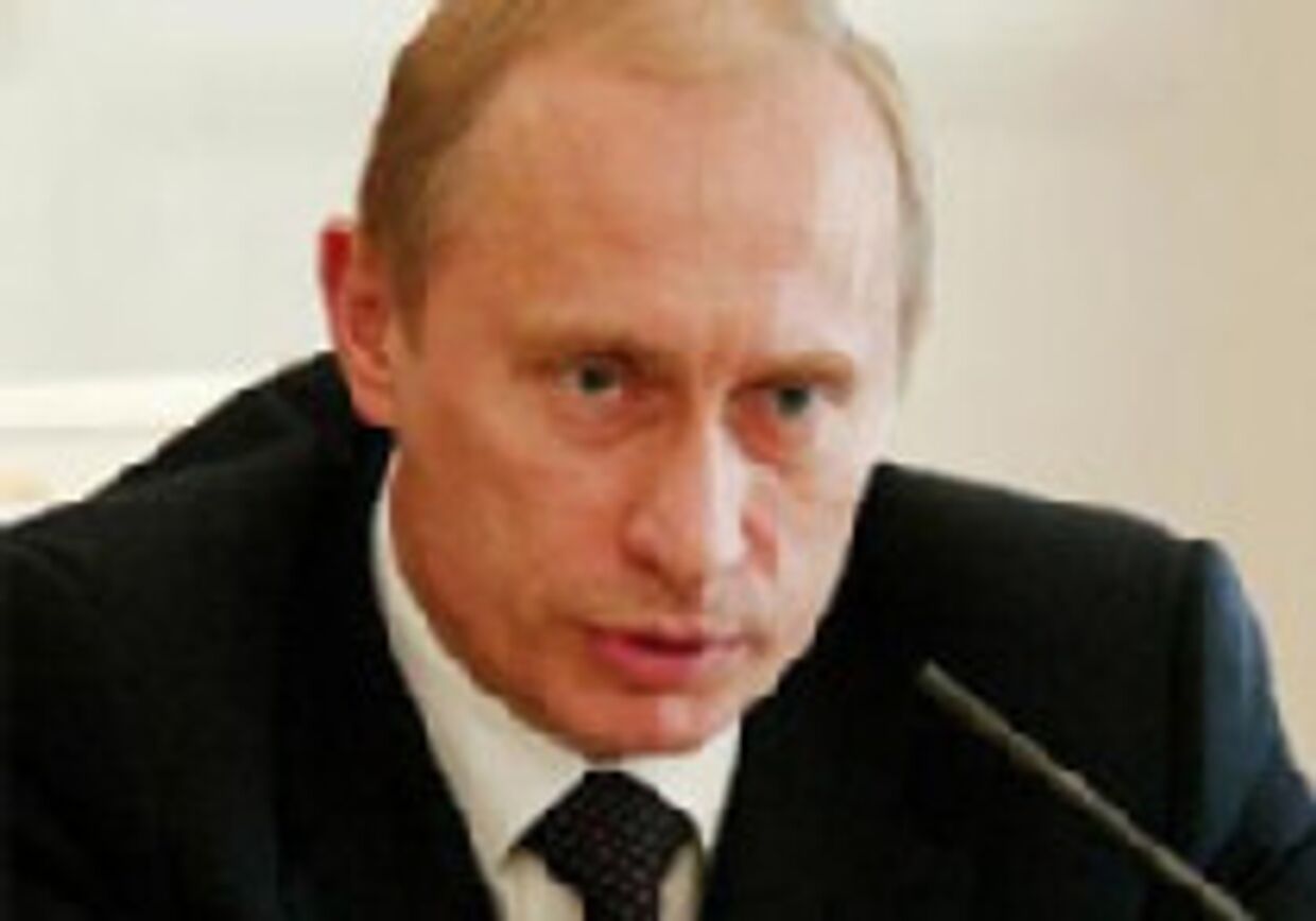 Уверенное поведение Путина на внешнеполитической арене дает неверное представление о внутренних проблемах его страны picture