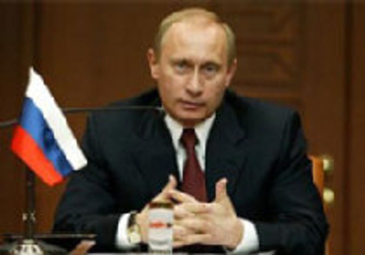 Владимир Путин хочет померяться силами с демократией, Западом и всеми желающими picture