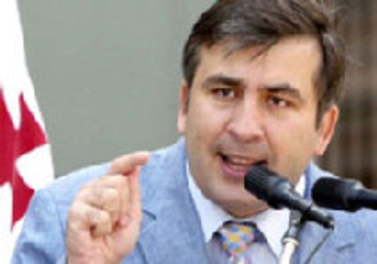 Михаил Саакашвили: 'Революция потрясает Европу. Путин больше не сможет остановить ее' picture