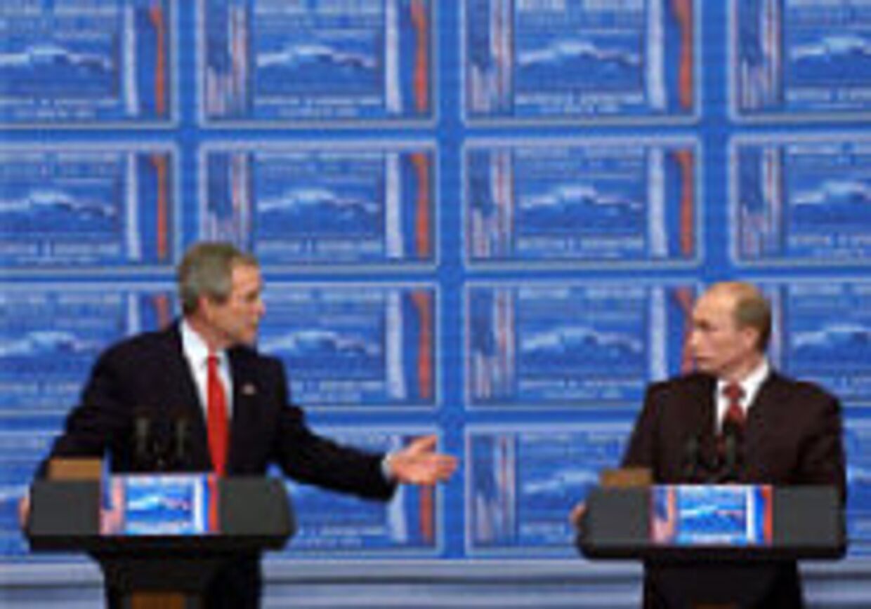 Кто победил в этом поединке - Буш или Путин? picture
