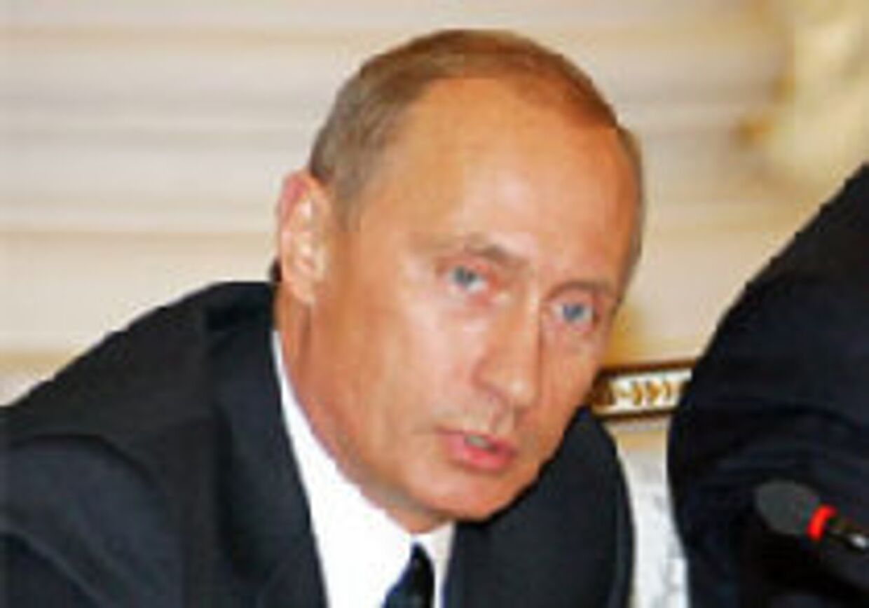 Гнев не угасает за гладкой маской Путина picture