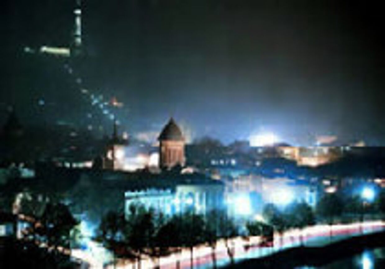 Огни большого города или добро пожаловать в Тбилиси! picture