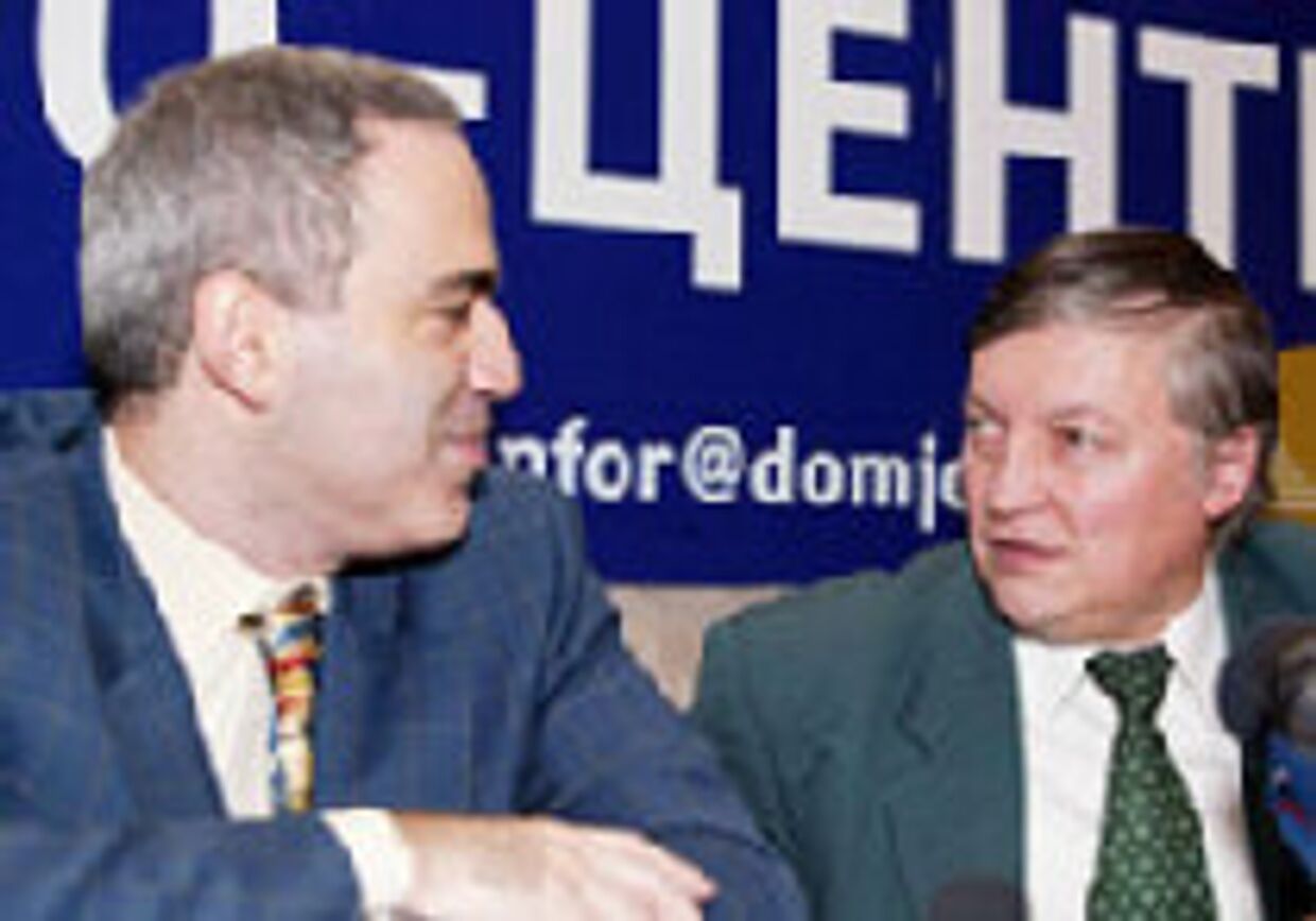 Газ и политика вслед за шахматами: двойное противостояние между Карповым и Каспаровым picture