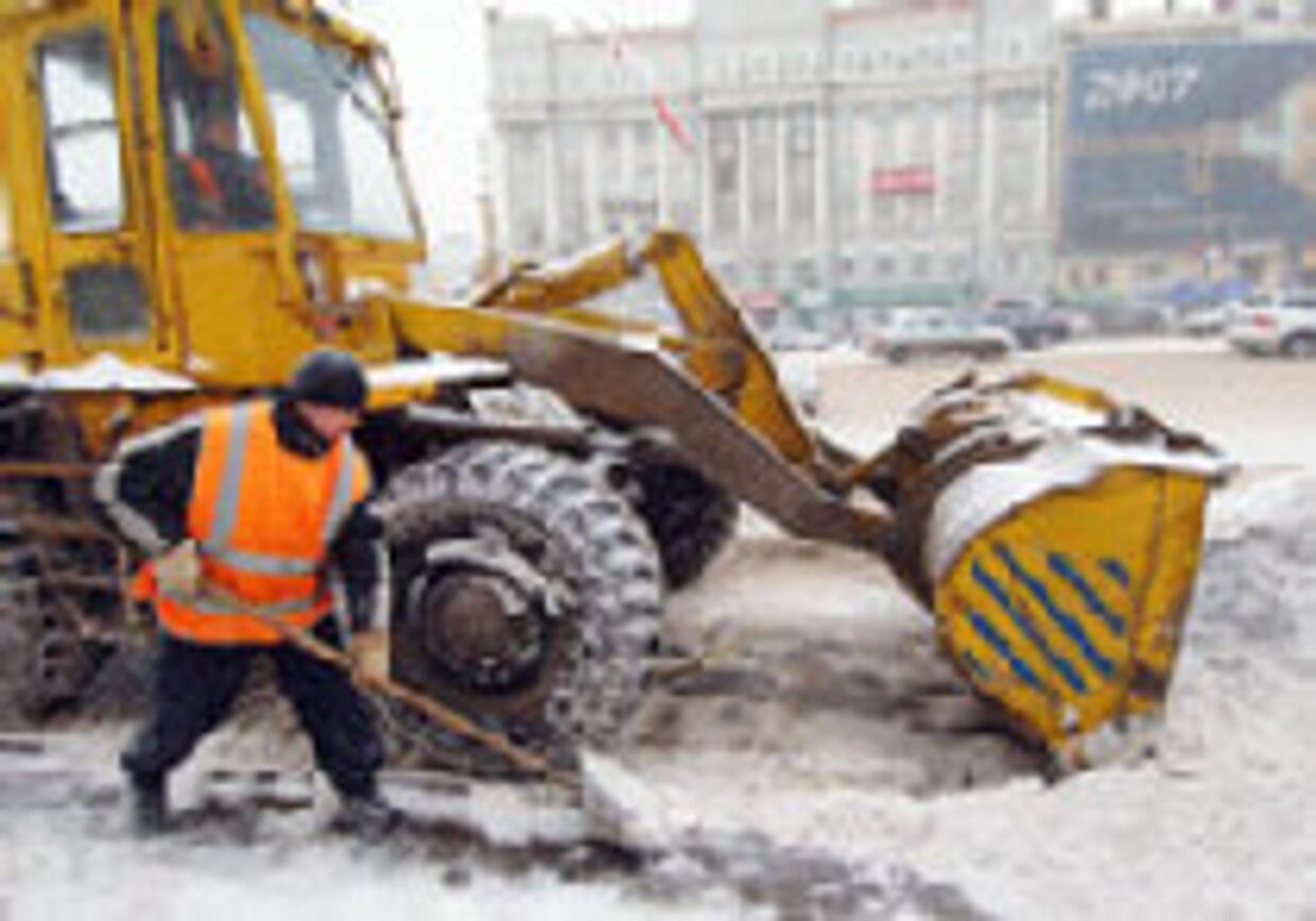 Москва всем покажет, как бороться со снегом picture