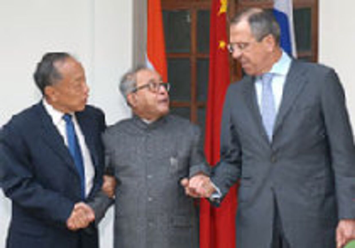Россия, Китай и Индия начали демонтаж 'однополярного миропорядка'? picture