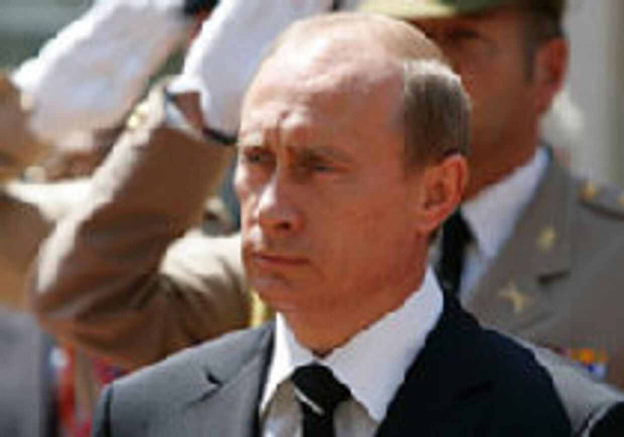 Почему Путин решил снова сделать Россию сильной picture