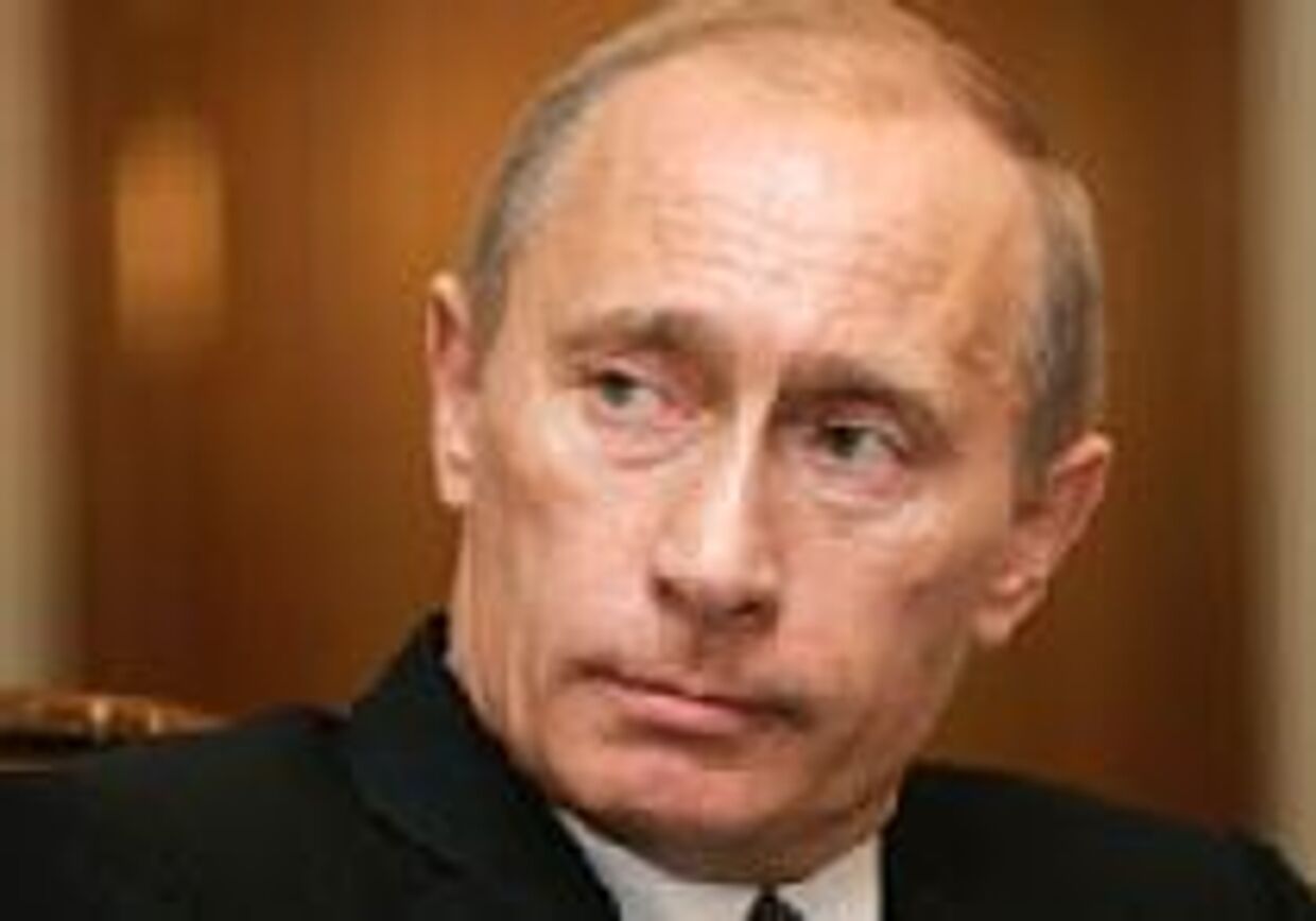 Не надо демонизировать Путина picture