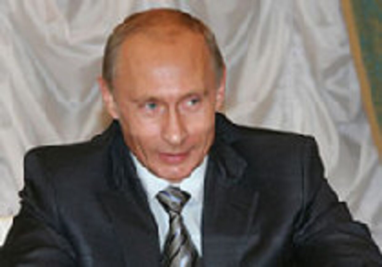 Новая роль Путина: Отец нации picture