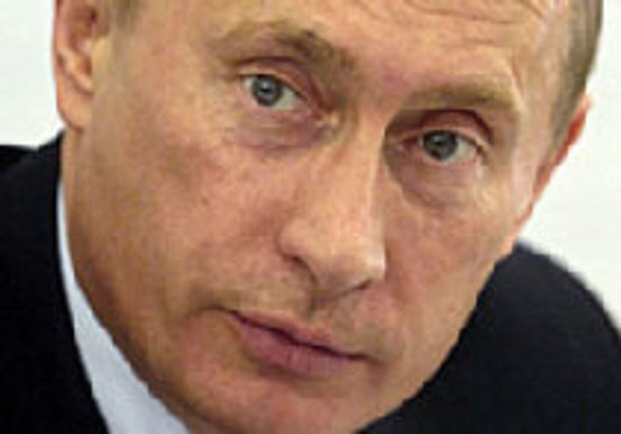 Силовая игра Путина с демократией picture