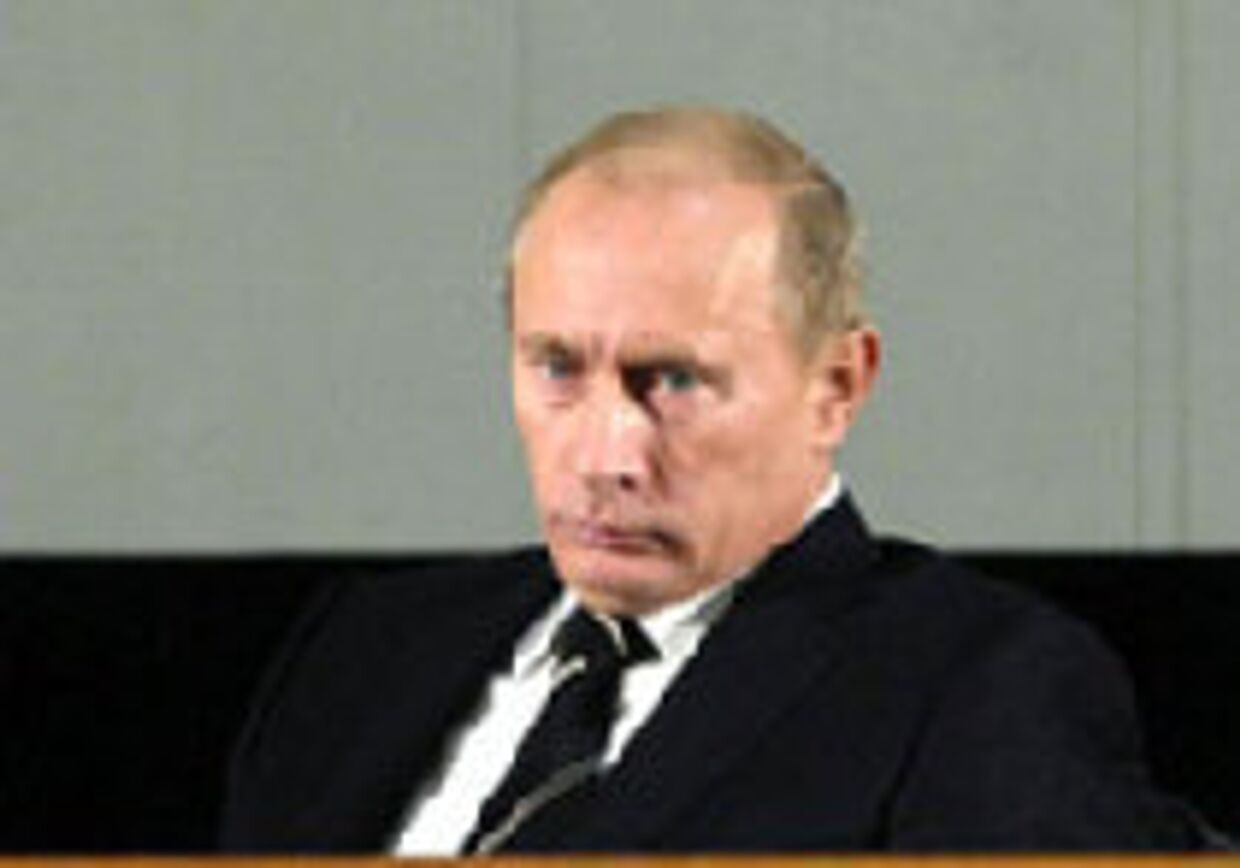 Путин обвиняет Запад в стремлении ослабить Россию picture