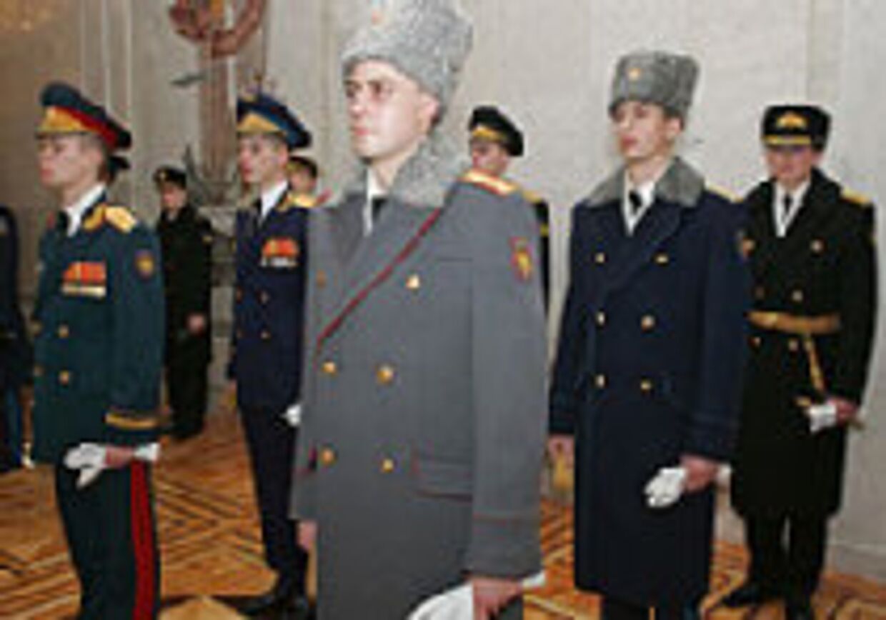 Одетые для убийства: российская армия снова модно одета, причем мода эта из 19-го века picture