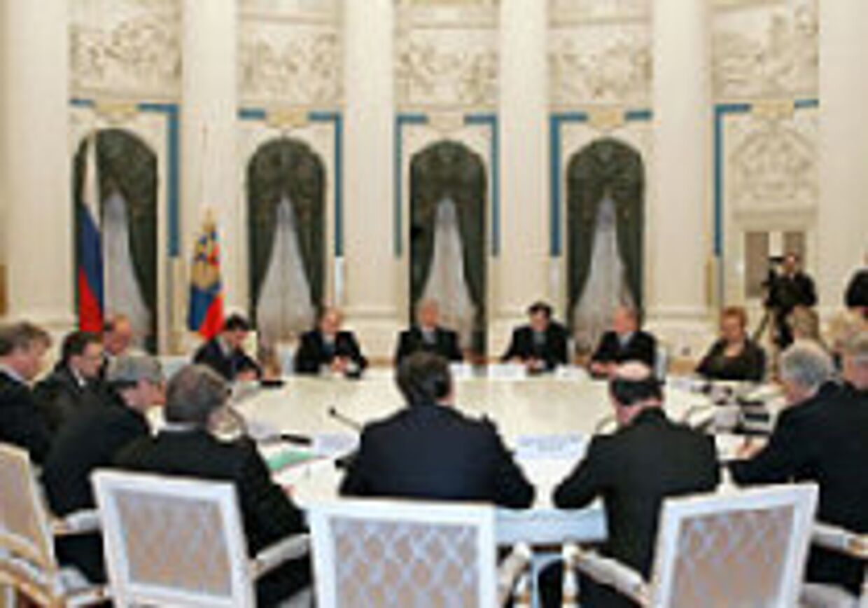 Кремлевская 'большая семерка': люди, заслуживающие внимания picture
