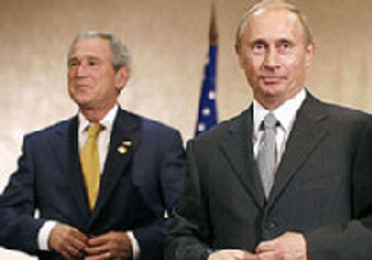 Встреча Буша и Путина в конце президентских сроков picture