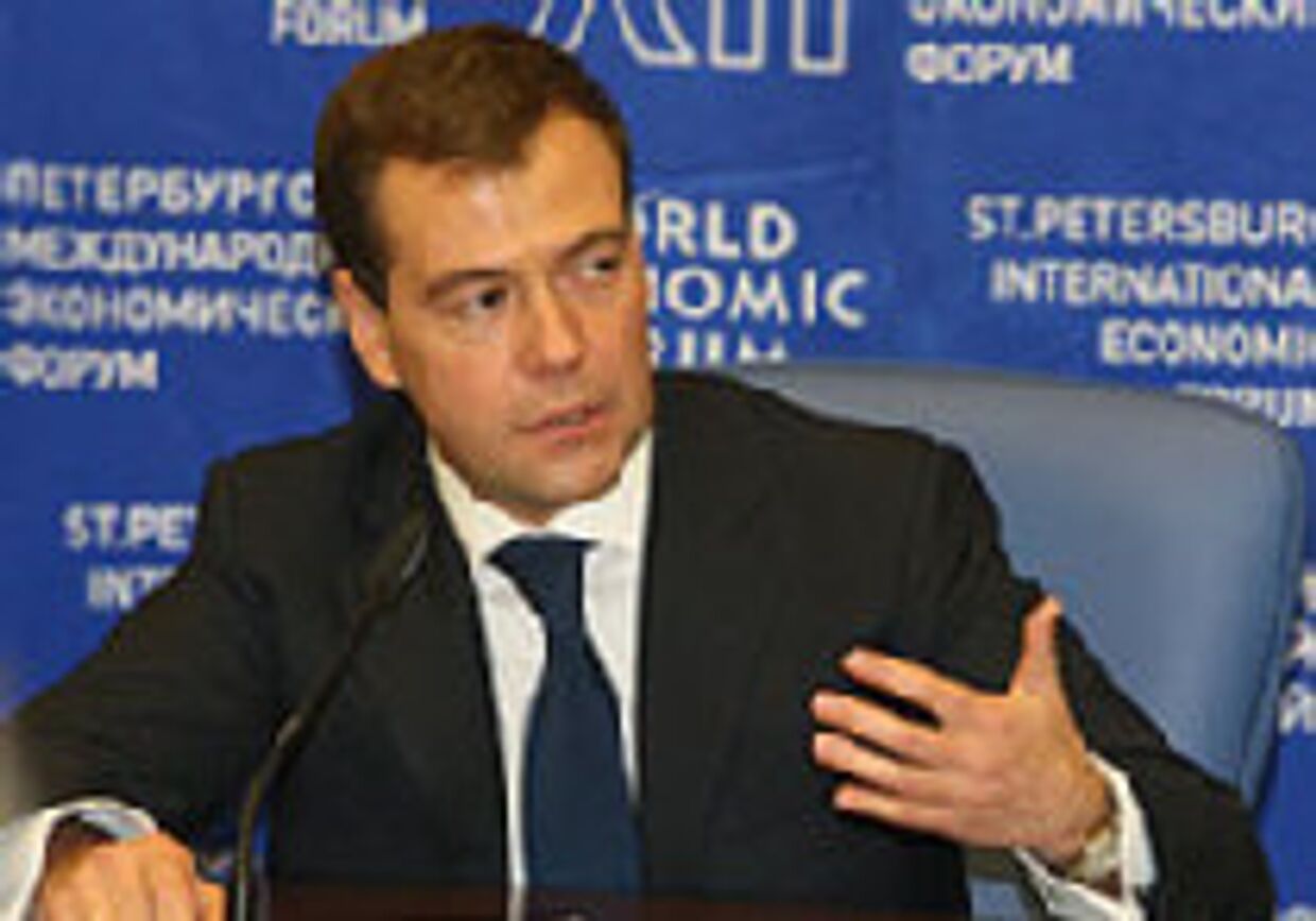 Дмитрий Медведев: во всем виновата Америка picture