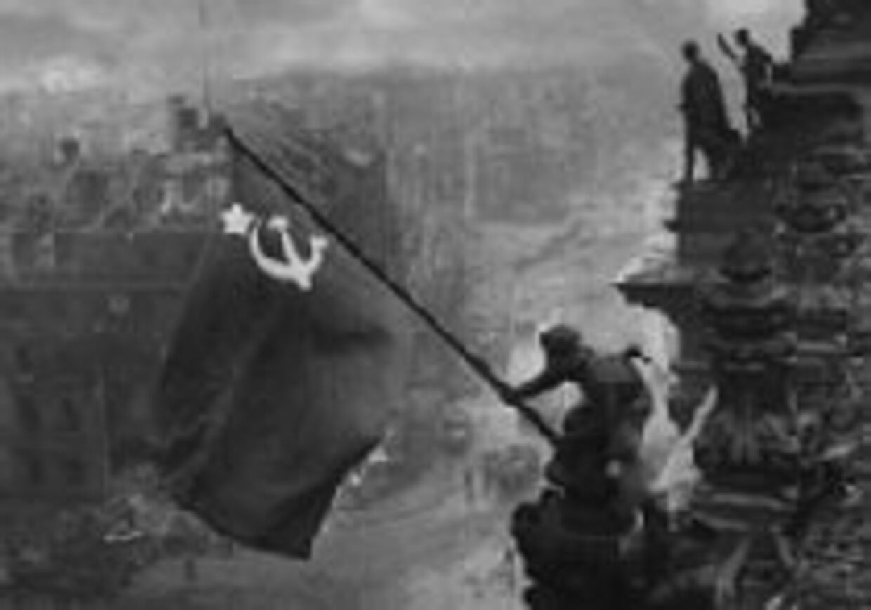 Достойный ответ латышей - фильм Советская история picture
