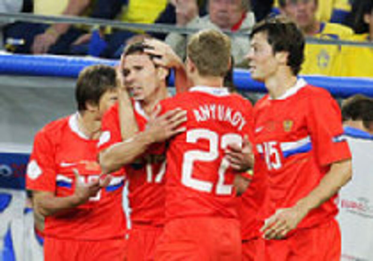 Вперед, Россия и революционер Хиддинк. Европейский футбол встречает еще одну сверхдержаву picture
