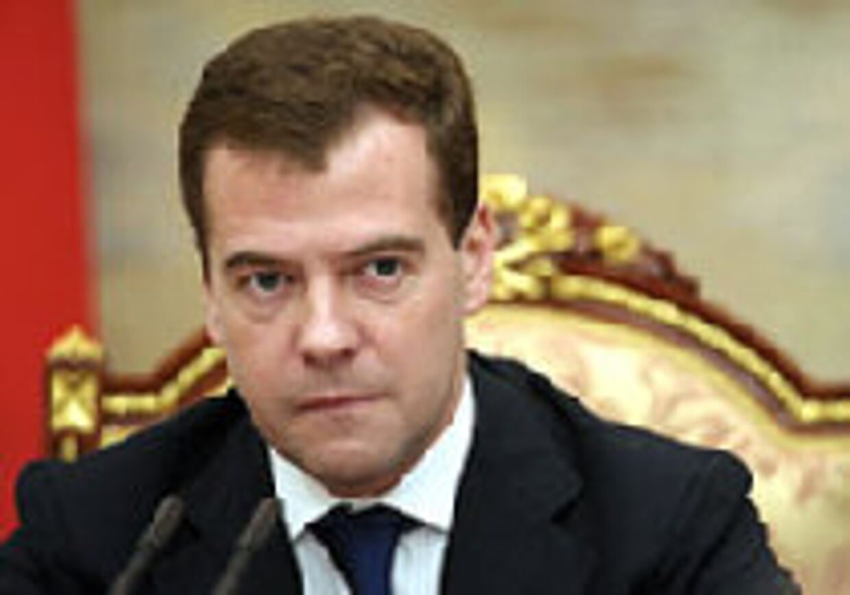 Медведев скребет по сусекам СССР picture