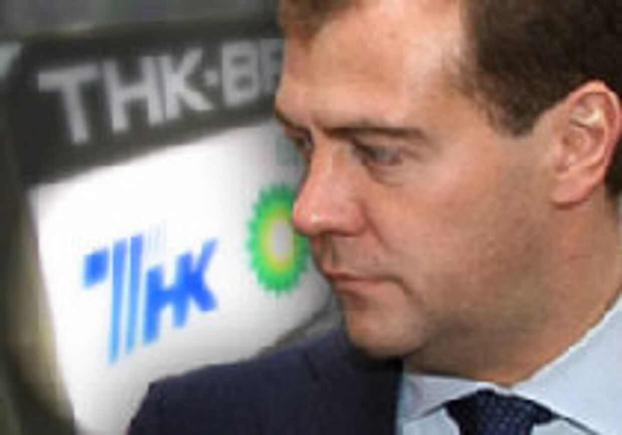 Конфликт вокруг ТНК-ВР: Медведеву пора начать действовать picture