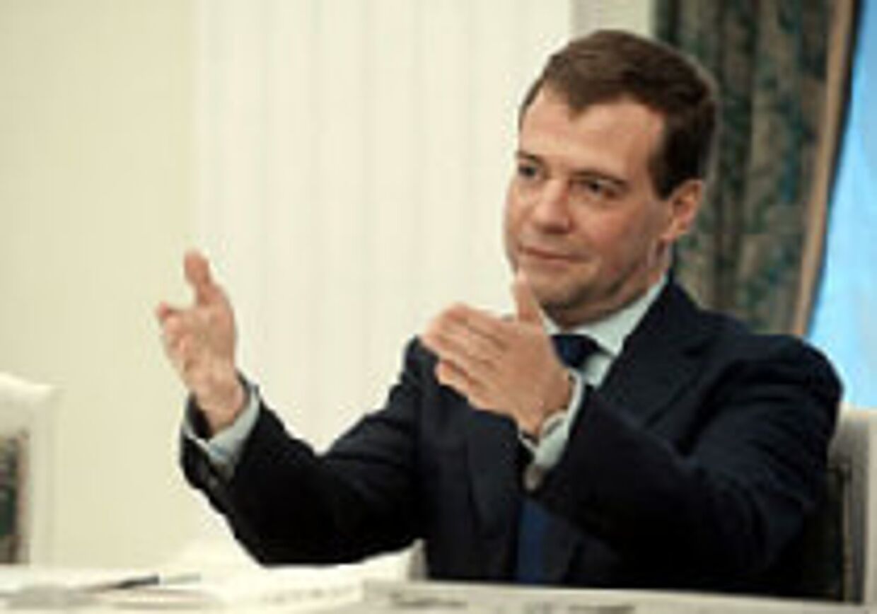 Три дебюта Медведева picture
