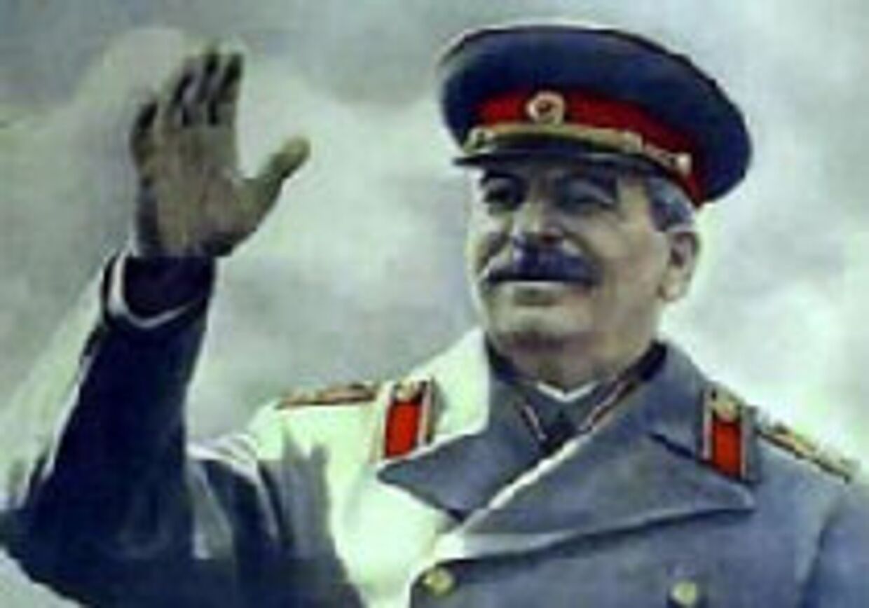 Сталин сохранил место среди победителей конкурса популярности picture
