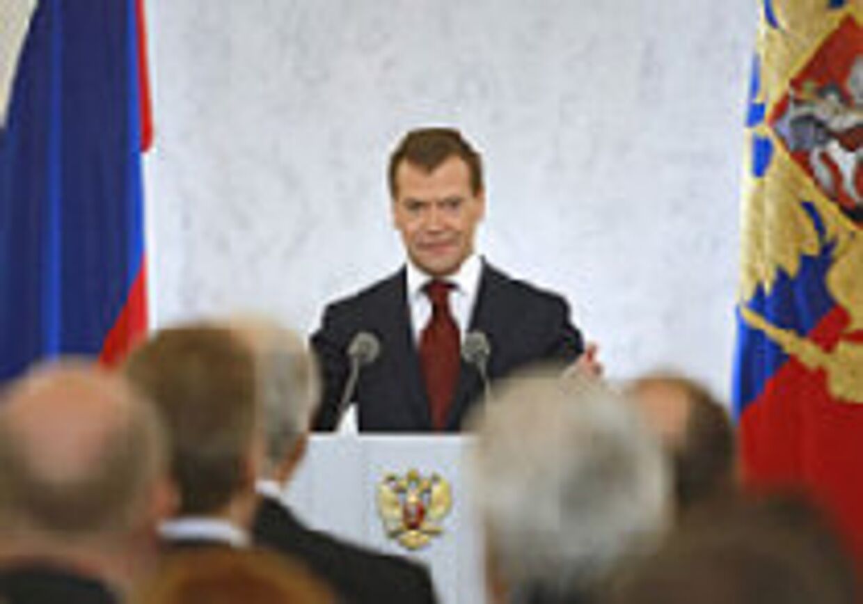Выступление Медведева как воинственного сторонника жесткой линии picture