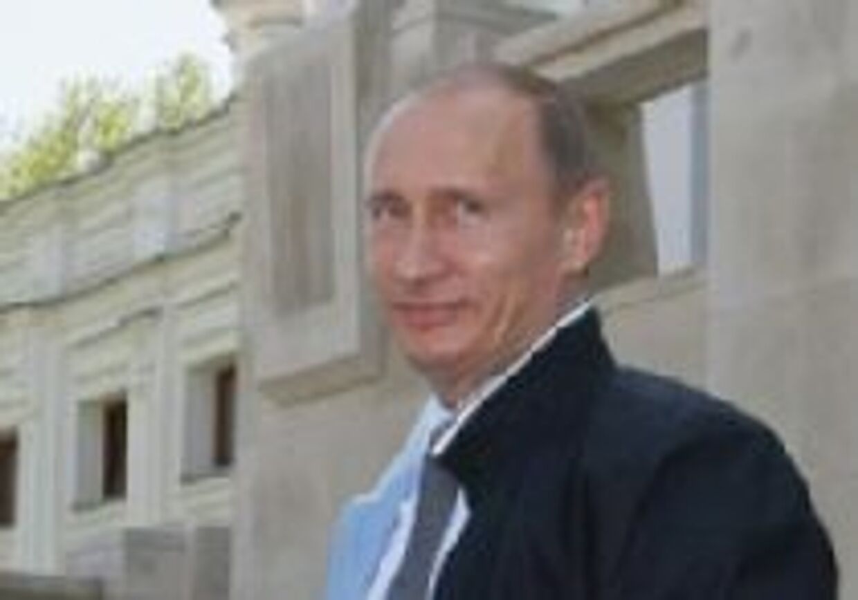 Первая авторская колонка Путина: как уволить человека picture