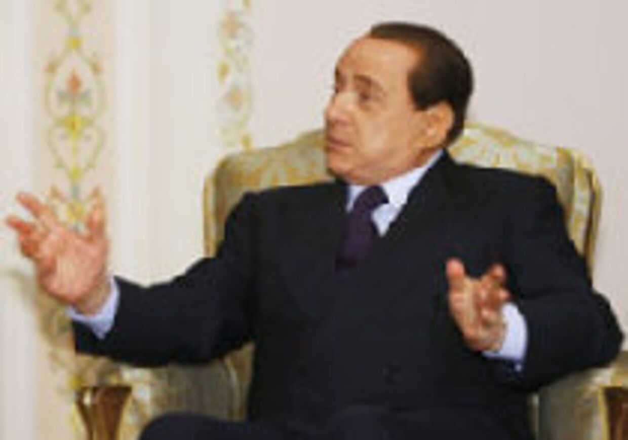 Предлагается дать Нобелевскую премию Берлускони. Это не шутка. picture