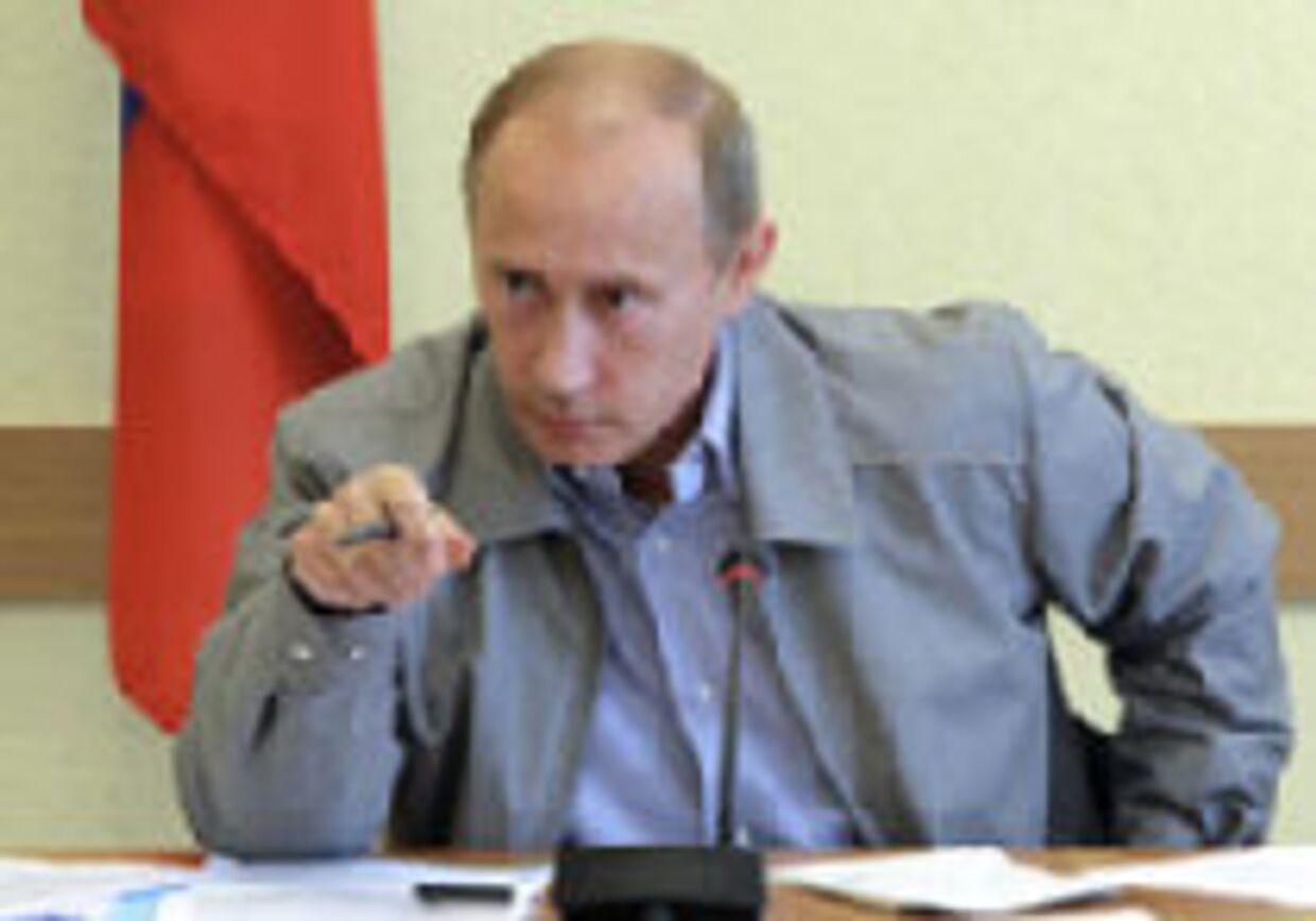 Путин и его люди оказались в центре внимания российского бизнес-форума picture