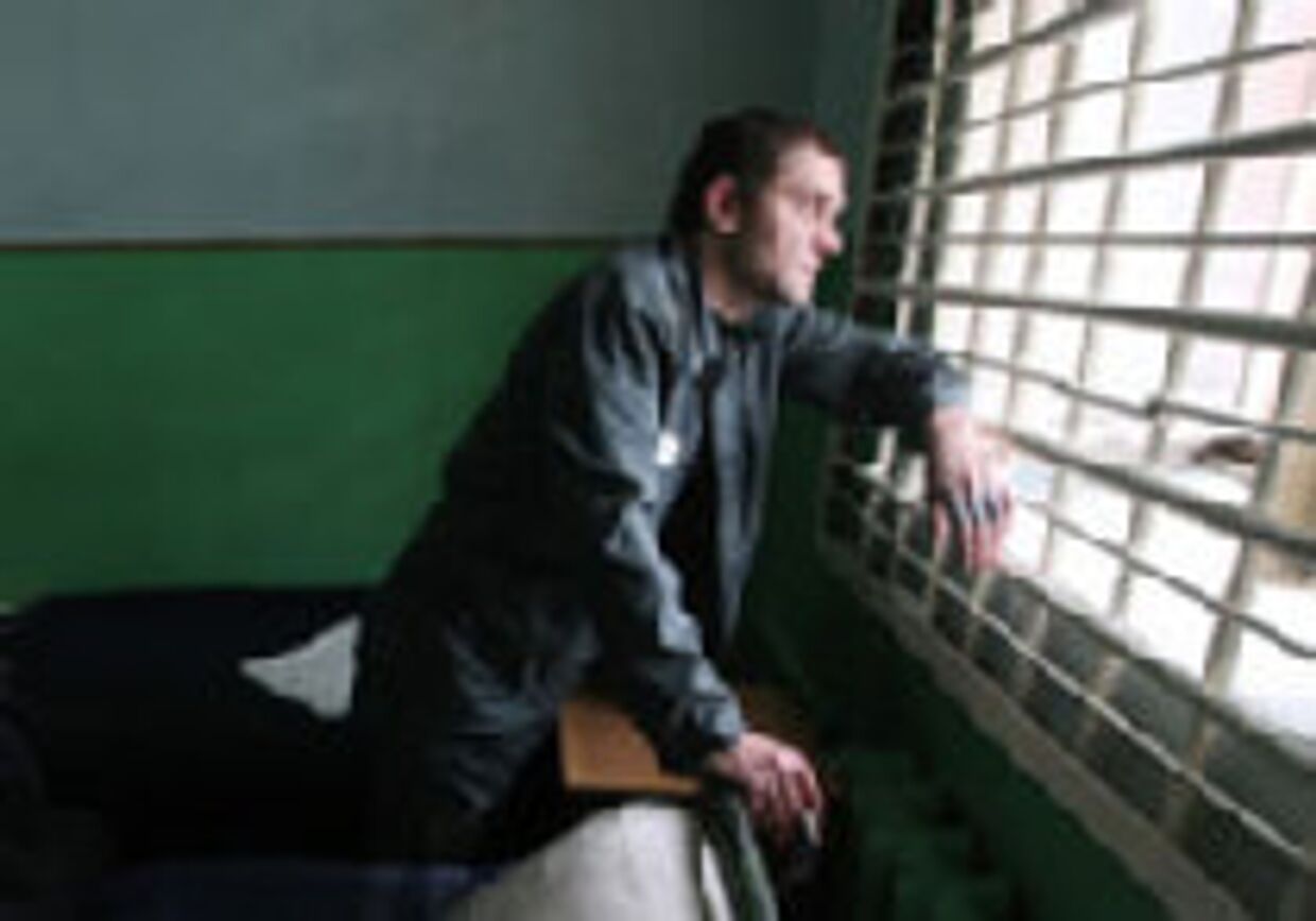 В России неизлечимо больных заключенных оставляют умирать в тюрьме picture