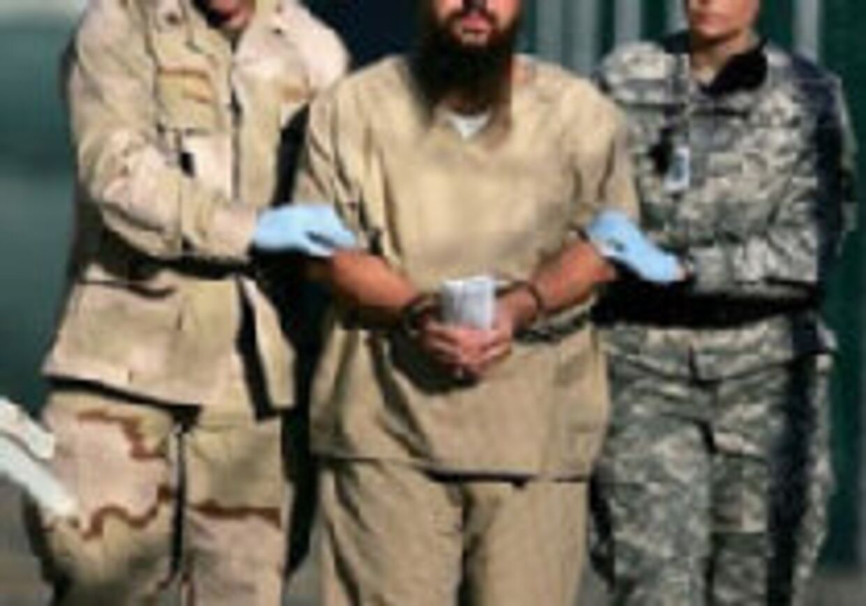 Решение кабульского суда может освободить подозреваемых в терроризме афганских узников Гуантанамо picture