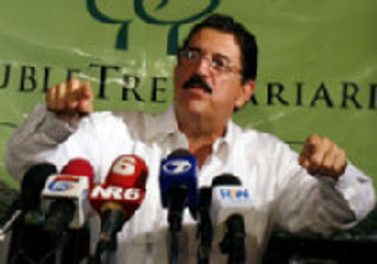 Президент Гондураса отстранен от власти picture