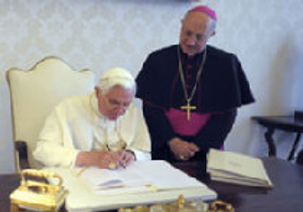 В кризисе виновата жадность, считает Папа Римский picture