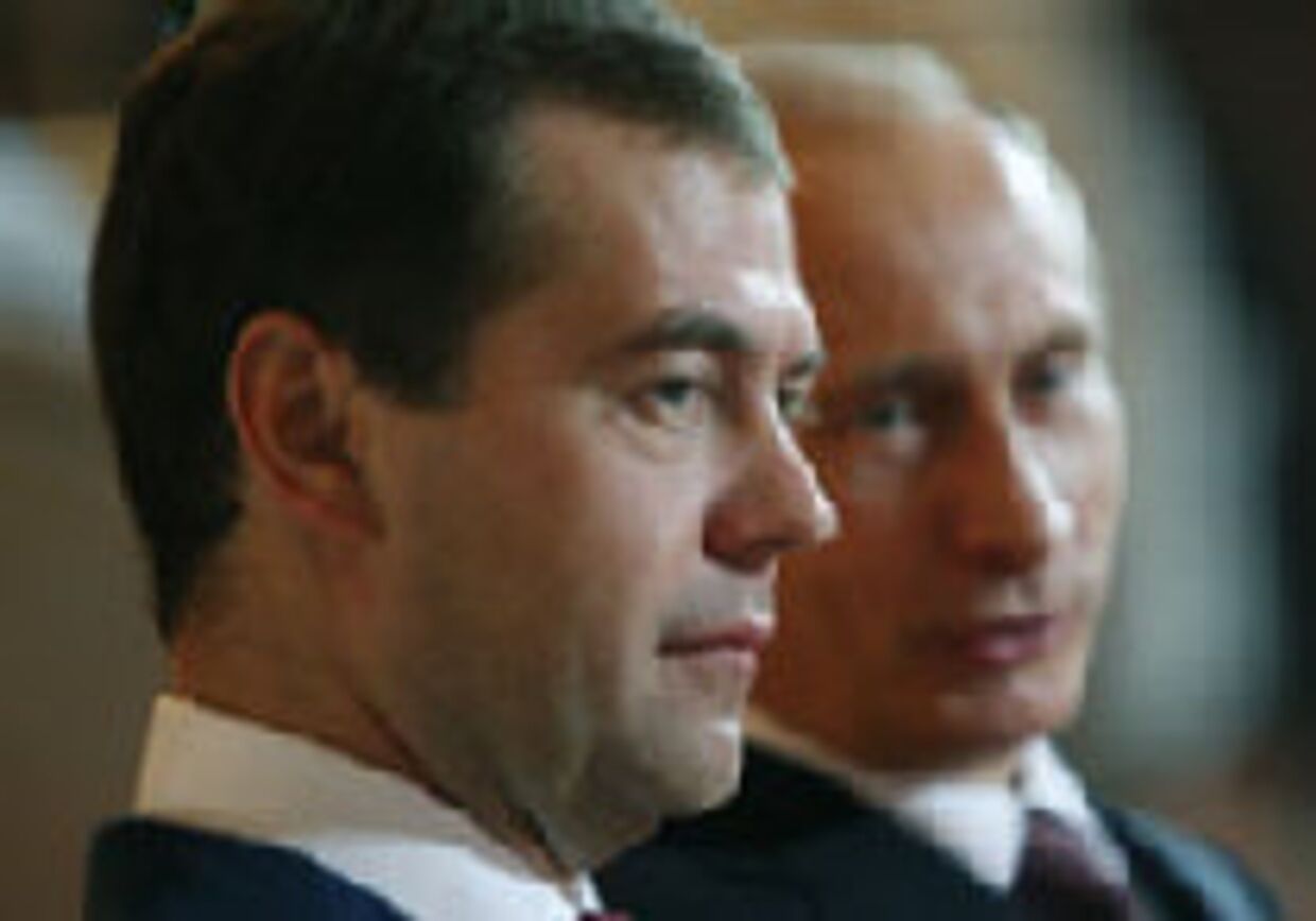 Обама ставит Медведева впереди Путина picture