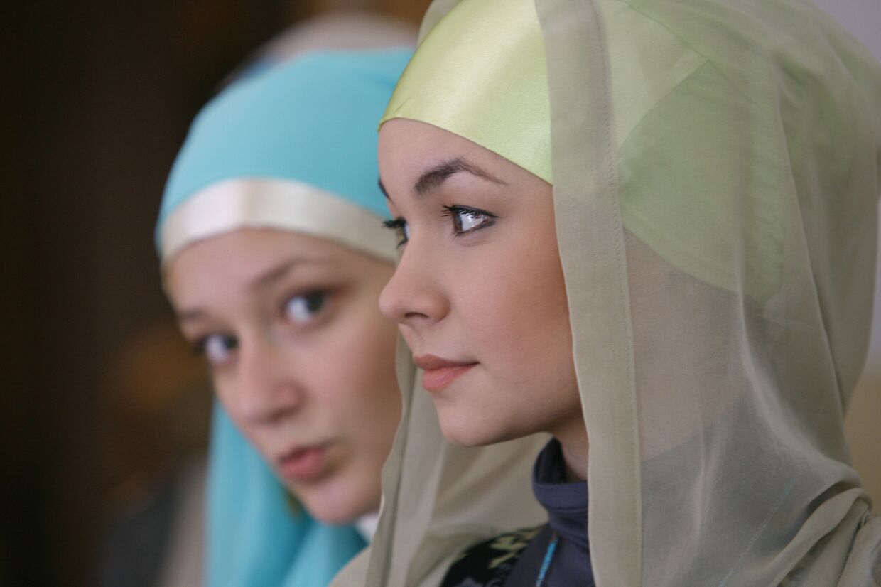 Полуфинал международного конкурса дизайнеров Islamic-clothes в Казани